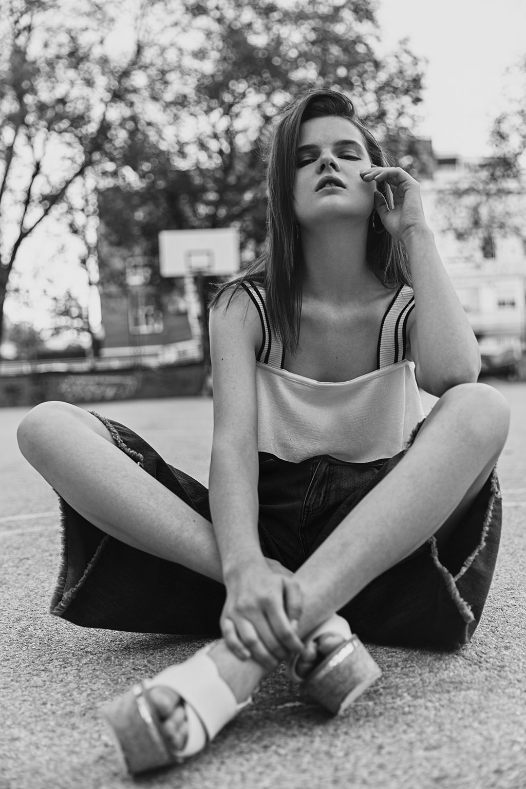 editorial-the-hood-02