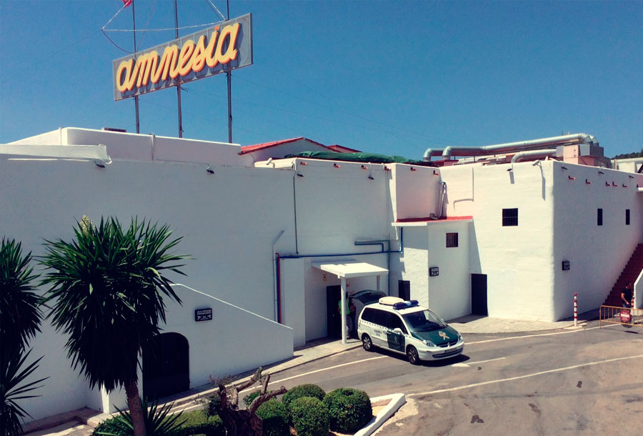 amnesia-closing-party