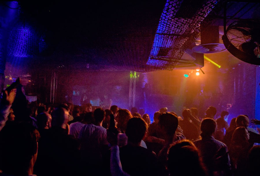 sala-maxime-the-last-weekend-01